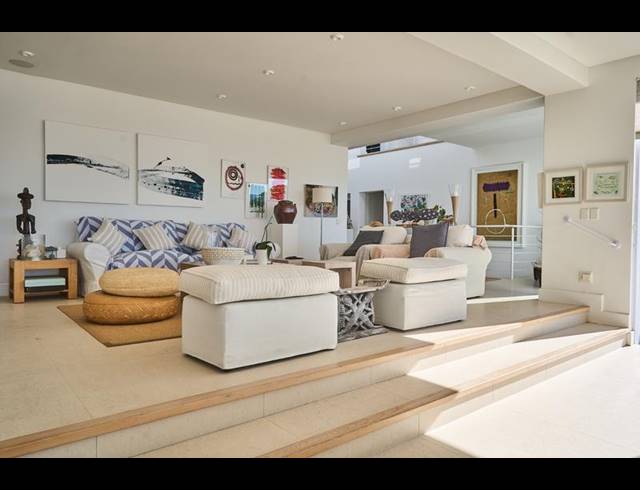 7 BEDROOM HOUSE FOR SALE IN PLETTENBERG BAY CENTRAL